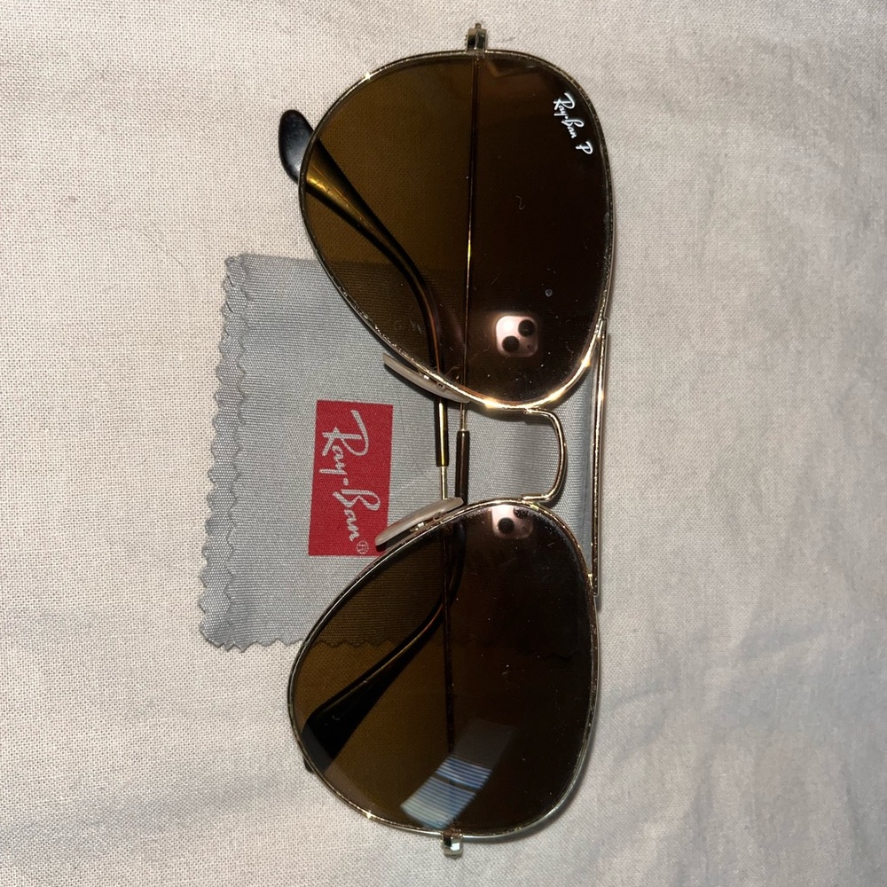 Ray-Ban Gold Aviator Sunglasses